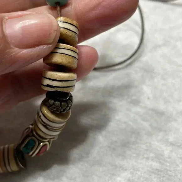 Vintage native beaded necklace - Picture 4 of 6